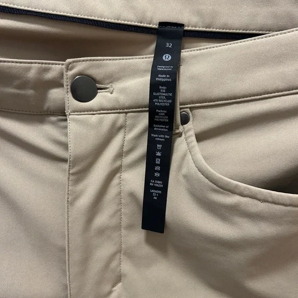 Lululemon Commission ABC Khaki Pants 32x30 in Excellent Condition